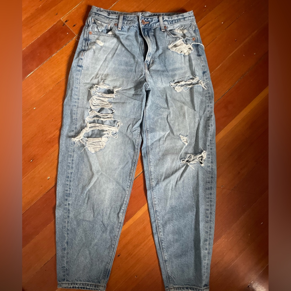 American Eagle Mom Jeans